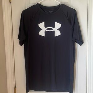 Boys youth CL HeatGear short sleeve shirt. - like new
